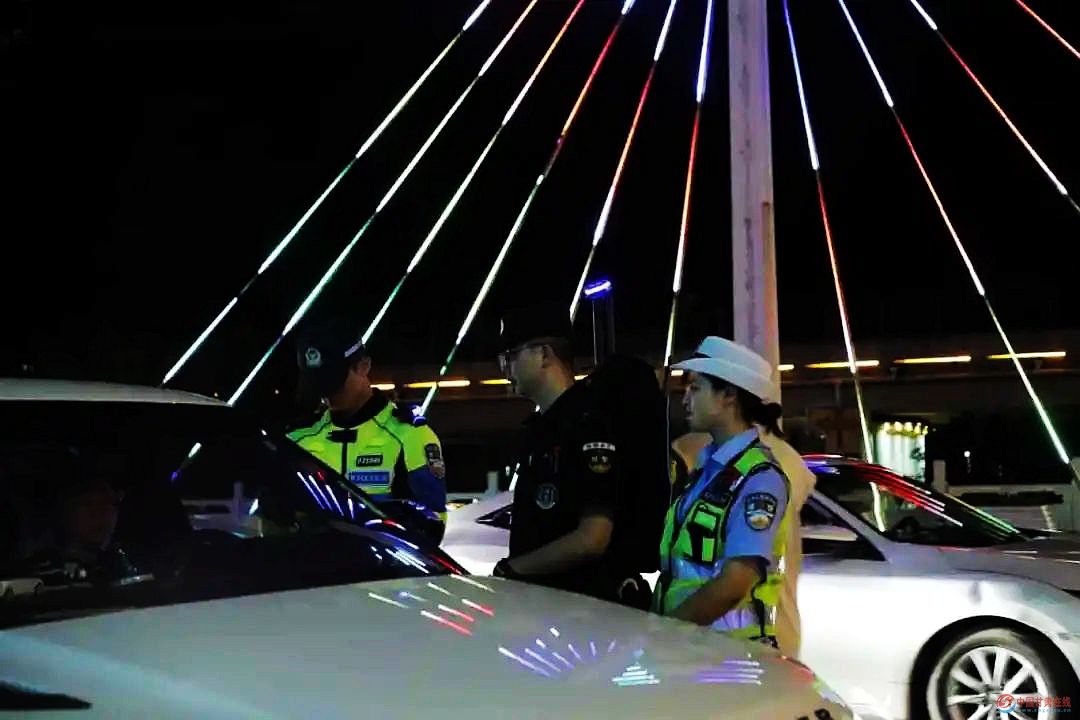 nEO_IMG_DƬ4.jpg